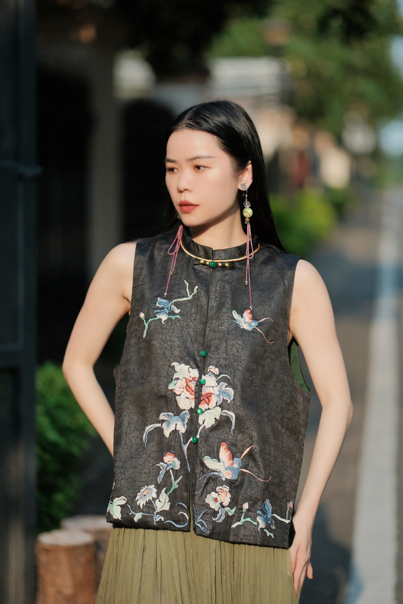 Double-sided vest