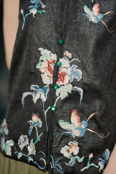 Double-sided vest
