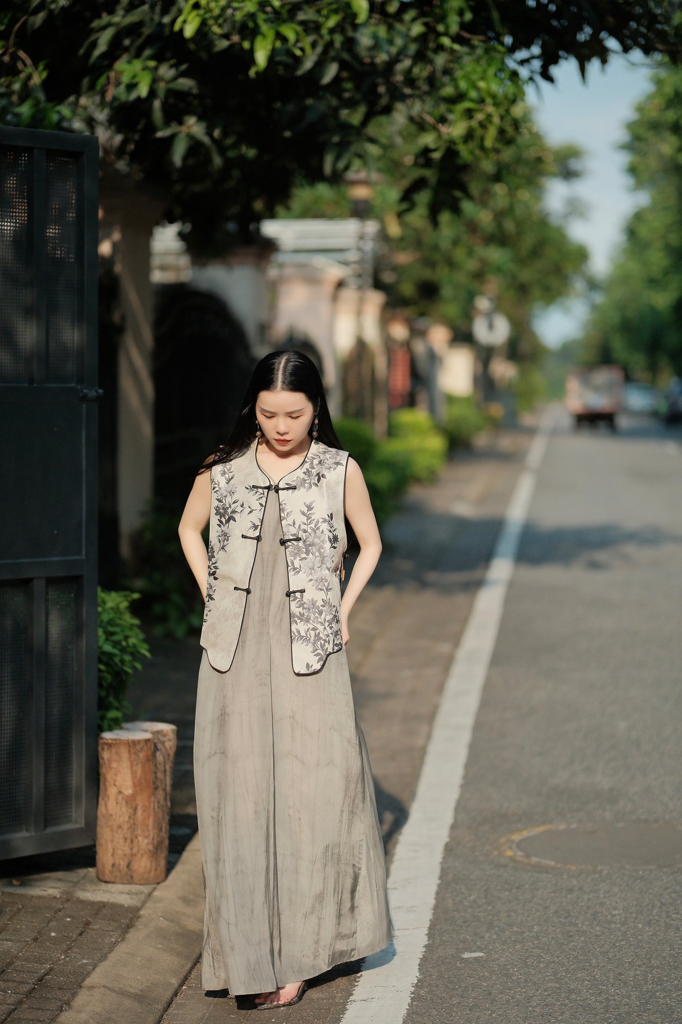 Silver-Gray New Chinese Vest