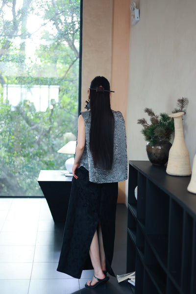 short-sleeved tops