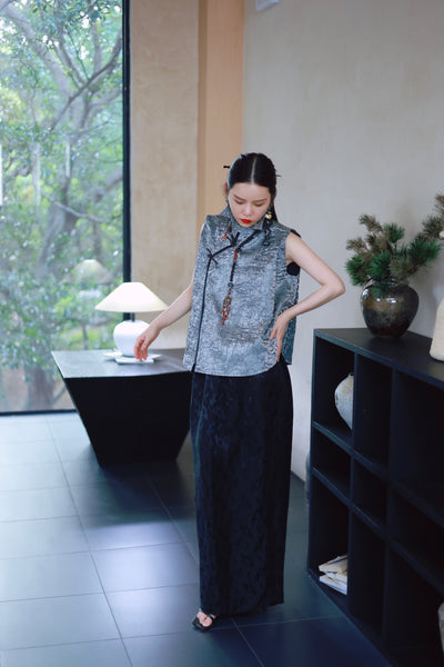 short-sleeved tops