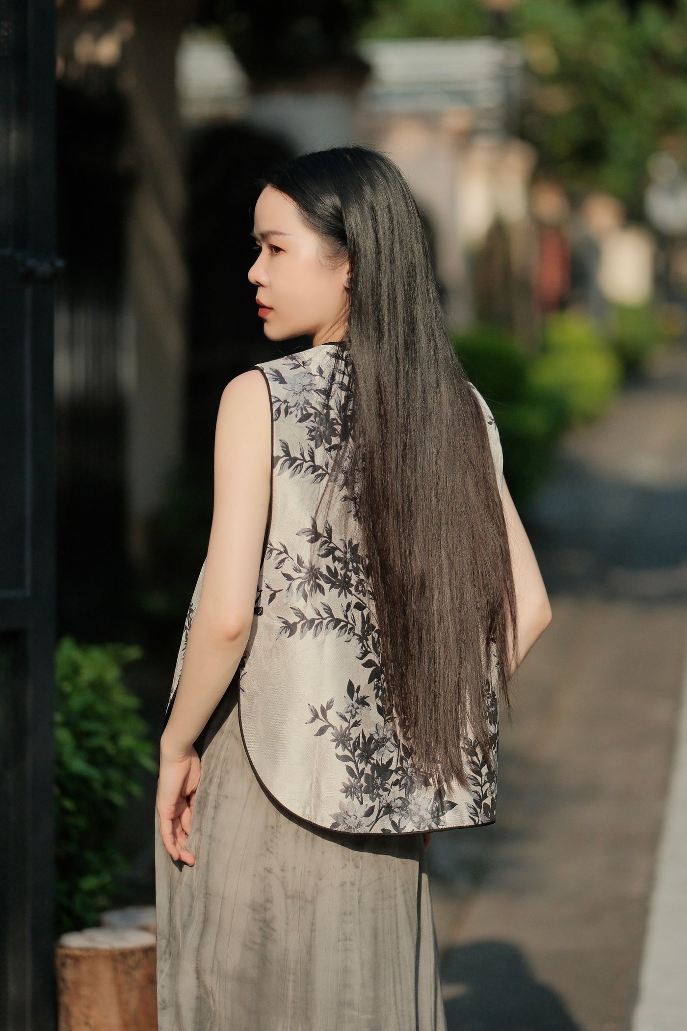 Silver-Gray New Chinese Vest