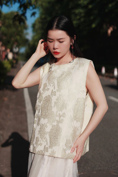 White dark pattern Chinese vest