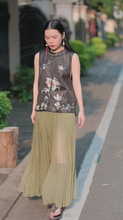 Double-sided vest